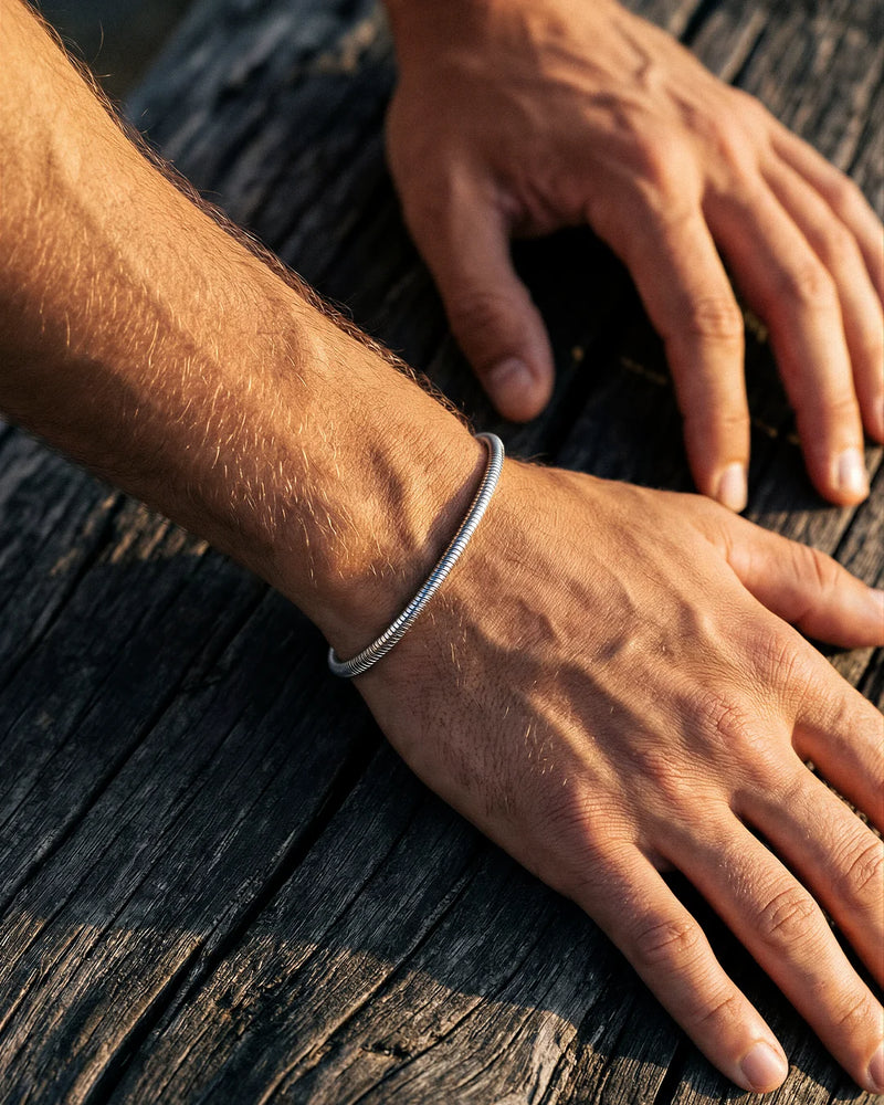 Bracelet Bali en acier inoxydable 316L, gros plan détail, Be Lost